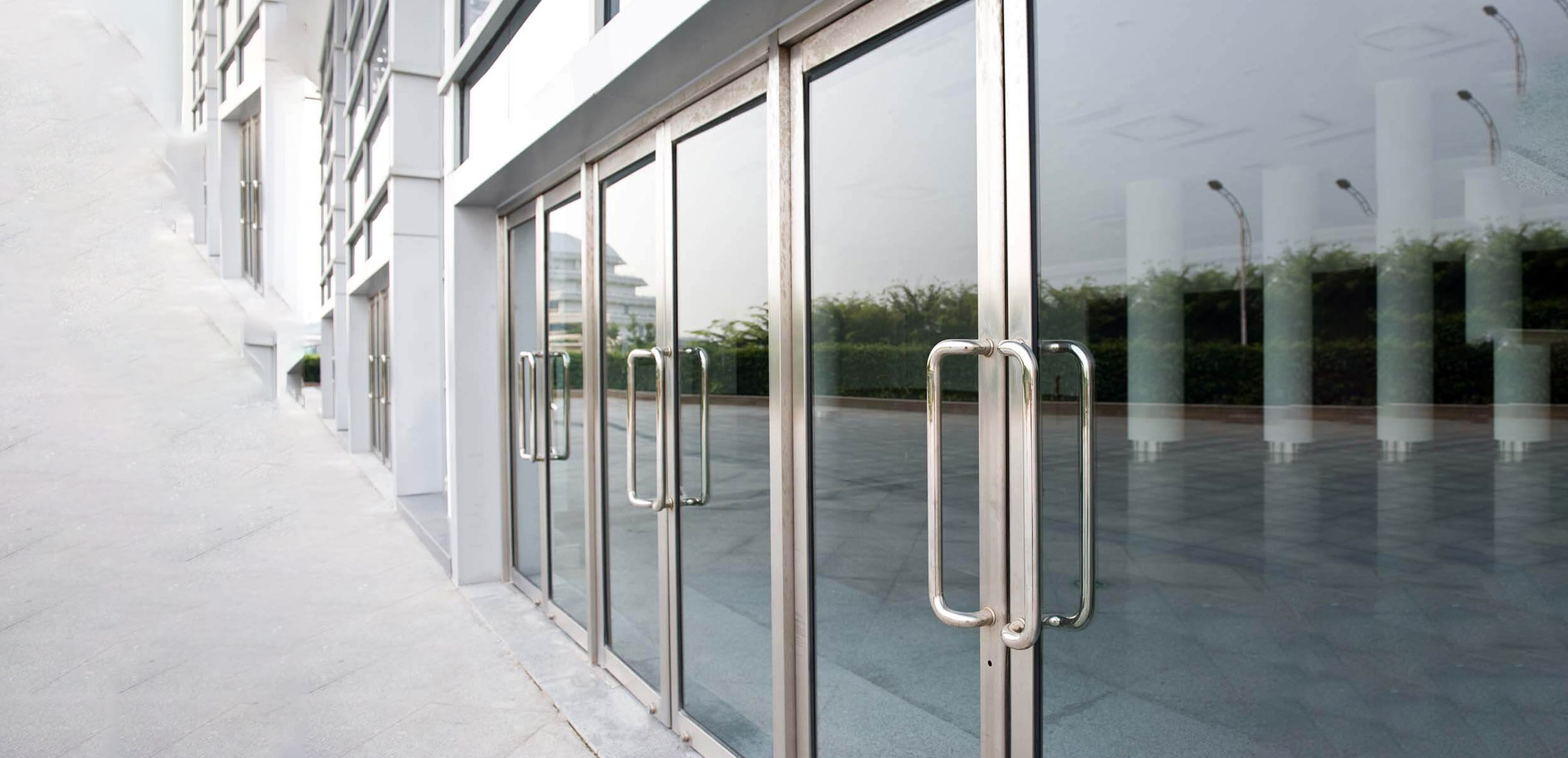 Key Specifications of Aluminium 70 Series Doors